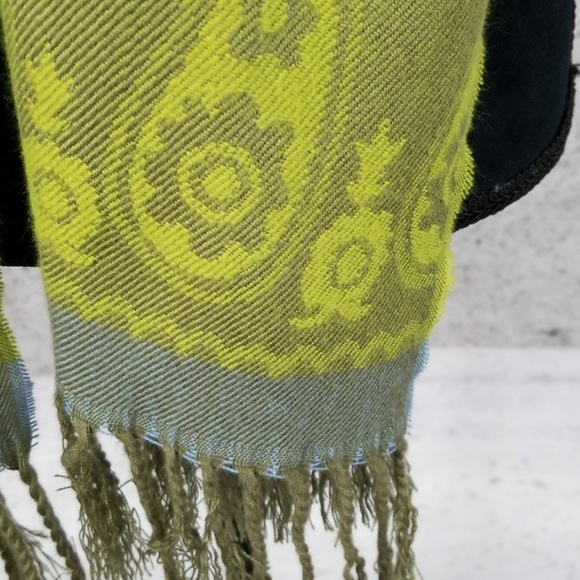 COZY Scarf - Picture 7 of 7